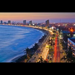 Meet your Posher, Juanita